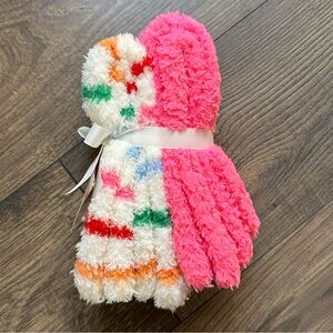 NWT Target Wondershop “Oh What Fun” Fuzzy Socks